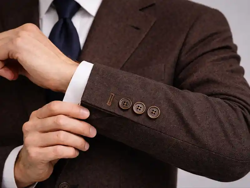 Premium functional surgeon's cuffs with genuine buttonholes for tailored men’s and women’s jackets.